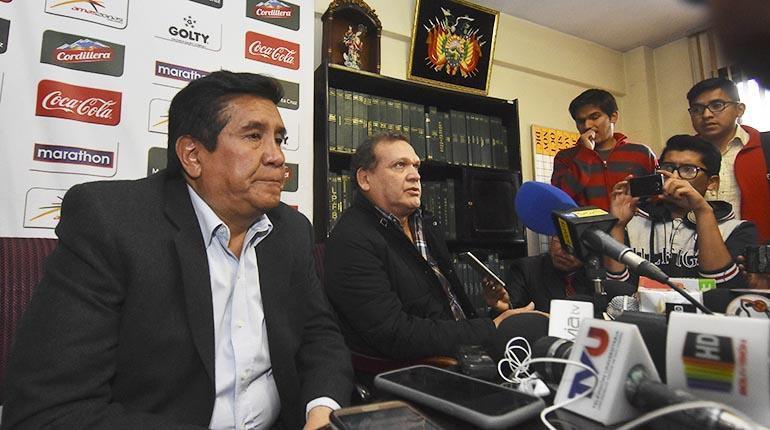 César Salinas (izq.), presidente de la FBF, y David Paniagua, de Fabol. | APG