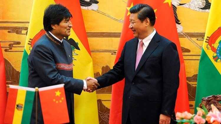 Evo Morales y el presidente chino Xi Jinping, en una foto de archivo en mayo de 2019 (EFE)