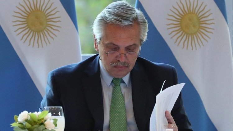La médica marplatense dirigió su carta al presidente Fernández