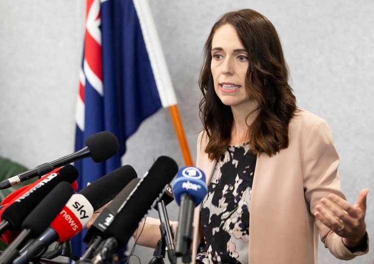La primera ministra de Nueva Zelanda, Jacinda Ardern, ha mostrado cualidades de liderazgo para convencer a sus ciudadanos de actuar en conjunto en una respuesta efectiva ante la pandemia. (Reuters)