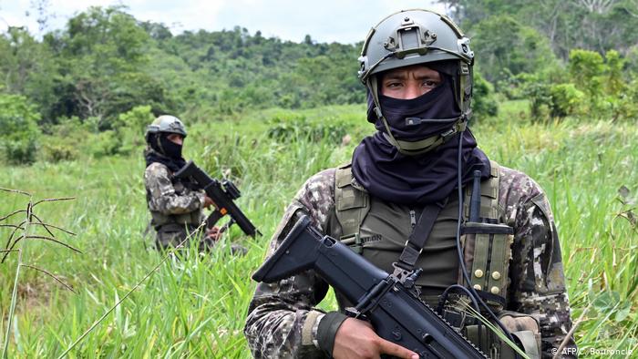 Foto de soldados peruanos