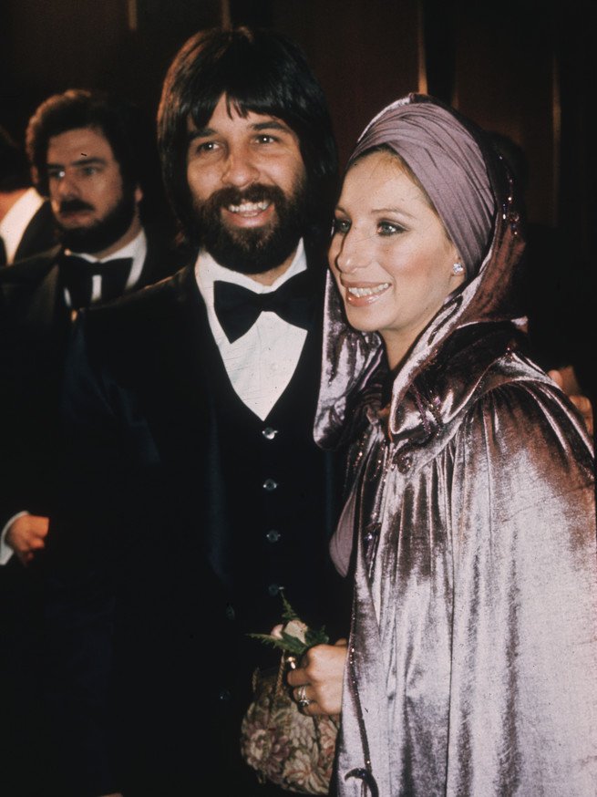 En el estreno de 'Funny Lady' en Londres. Era 1975. En el estreno de 'Funny Lady' en Londres. Era 1975.