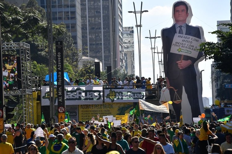 Una movilización en San Pablo en favor de Moro el 30 de junio de 2019 (Photo by NELSON ALMEIDA / AFP)