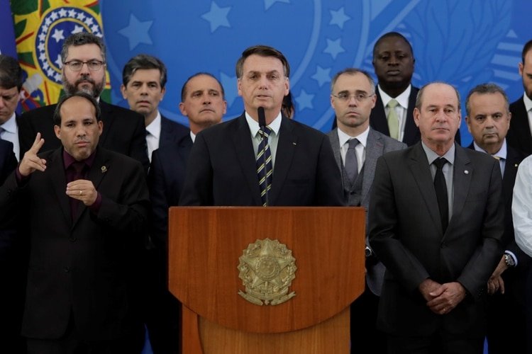 El presidente de Brasil, Jair Bolsonaro, durante su mensaje (REUTERS/Ueslei Marcelino)
