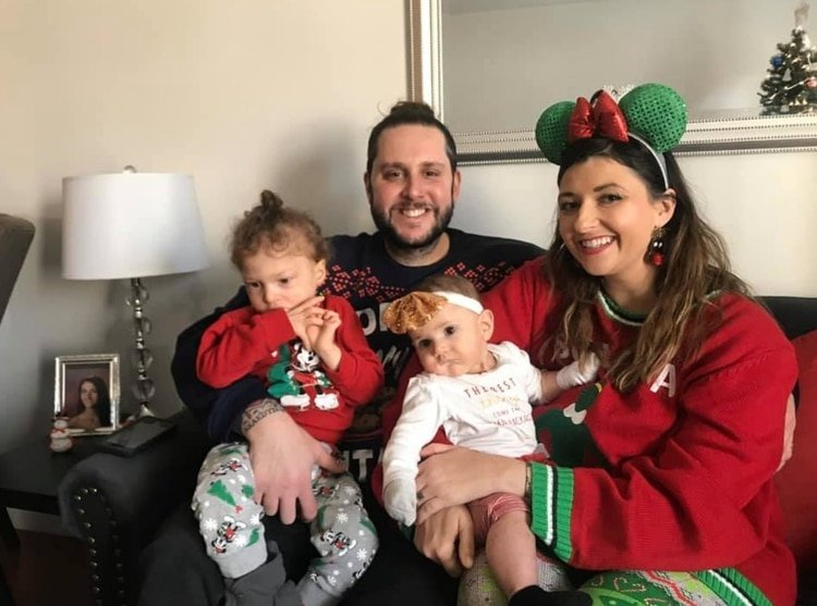 Jonathan y Katie Coelho tienen dos hijos (Foto: Facebook)