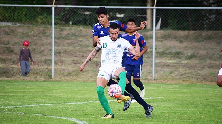 Partido Cochabamba FC vs Tiquipaya, por la AFC. | Carlos López