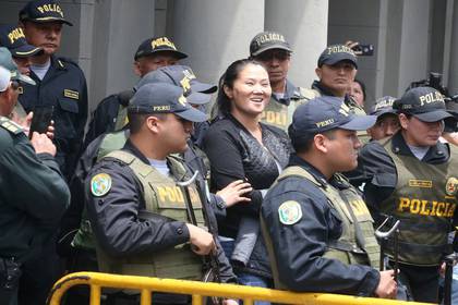 La ex candidata presidencial Keiko Fujimori deja el Palacio de Justicia el 1 noviembre de 2018. Andina/Vidal Tarqui/vía REUTERS