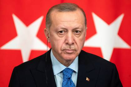 El presidente turco, Tayyip Erdogan, dijo el lunes que están realizando planes para levantar las medidas de mitigación del coronavirus. (Foto: Pavel Golovkin/Vía Reuters)