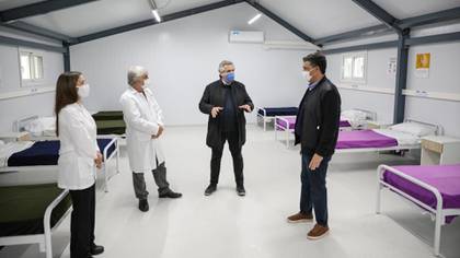 El presidente Alberto Fernández en un hospital en Argentina
