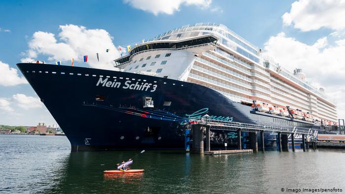 Kiel Mein Schiff 3 Kreuzfahrtschiff der TUI Cruises (Imago Images/penofoto)