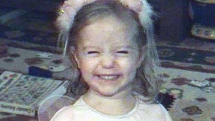 La pequeña Maddie en un video hogareño registrado por sus padres poco antes de su desaparición (AFP PHOTO/Channel4/HANDOUT)