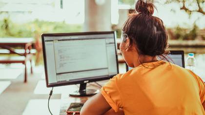 Las universidades más prestigiosas del mundo, por medio de plataformas de elearning, ofrecen una gran variedad de capacitaciones online y sin costo. (Shutterstock)