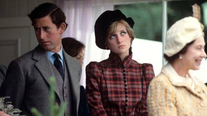Lady Di con Carlos de Inglaterra y la reina Isabel II (Shutterstock)