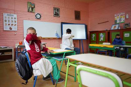 Alumnos de una escuela rural en San José, Uruguay (REUTERS/Mariana Greif)