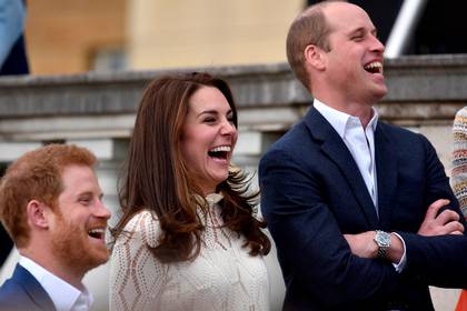El cumpleaños de Archie acercó a los duques de Sussex y Cambridge (Shutterstock)