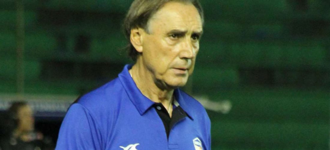 Miguel Portugal tiene 64 años y dirigió a Royal Pari en 12 encuentros del torneo Apertura 2020. Foto: Internet