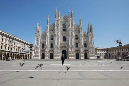 Bocelli durante el concierto frente al Duomo de Milán (Luca Rossetti/Sugar Srl/Decca Records via REUTERS)