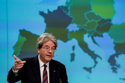El comisario europeo de Economía, el italiano Paolo Gentiloni, durante una conferencia a principios de mayo 2020. (Kenzo Tribouillard via REUTERS)