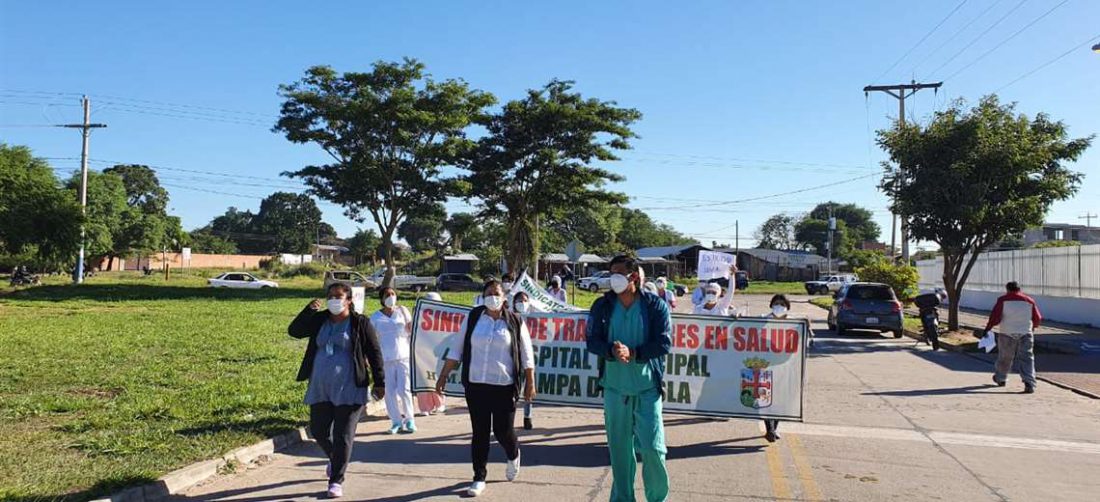 Trabajadores durante la marcha /Foto: Trabajadores de Salud