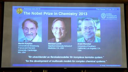 Michael Levitt compartió el Premio Nobel de Química con Martin Karplus de la Universidad de Harvard, y Arieh Warshel de la Universidad del Sur de California, por su desarrollo de modelos multiescala para sistemas químicos complejos (AFP)