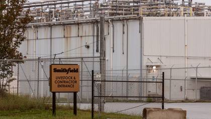 La planta de Smithfield Foods en Tar Heel, Carolina del Norte, el 22 de mayo de 2020. (Jeremy M. Lange/The New York Times)