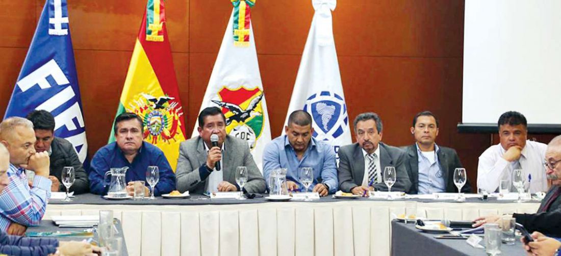 La reunión que se llevará a cabo la próxima semana es muy esperada por los clubes de la División Profesional. Foto: Internet