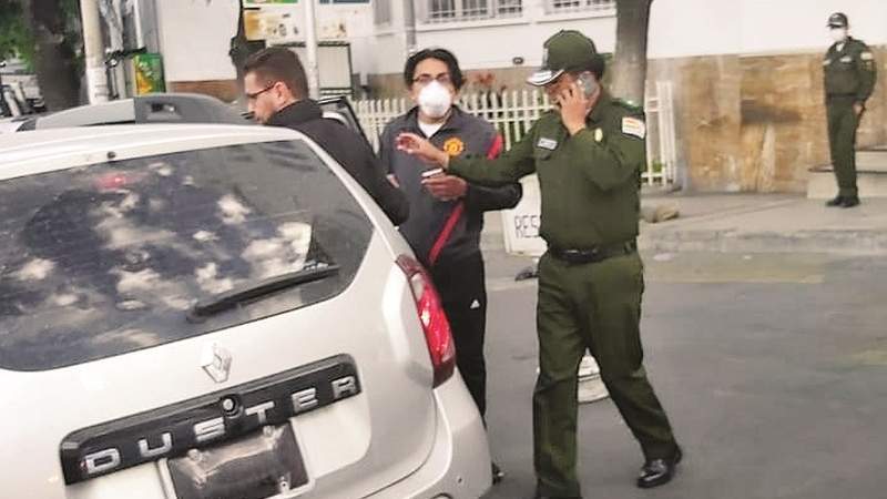Valenzuela, el hijo de un militar cercano a Evo y funcionario en la era de Añez