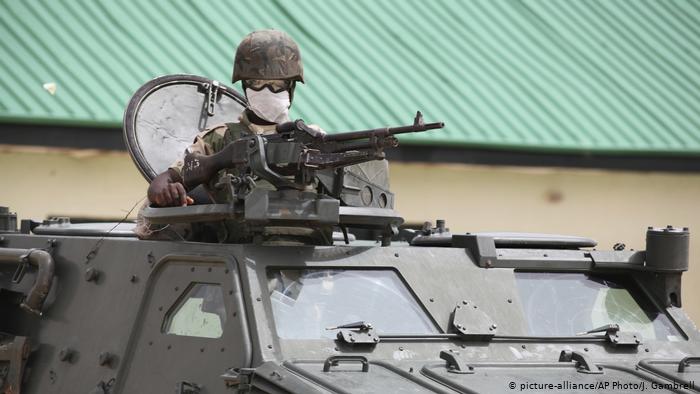 Soldado en un tanque en Nigeria. (Archivo).