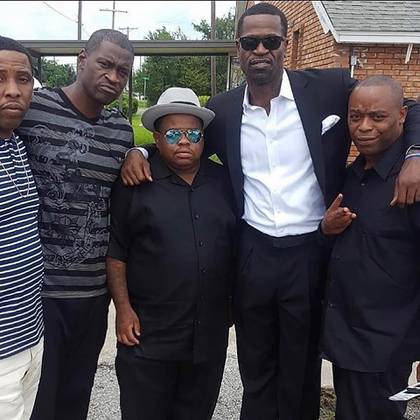 Una de las imágenes que Stephen Jackson publicó junto a George Floyd y otros amigos (@_stak5_)