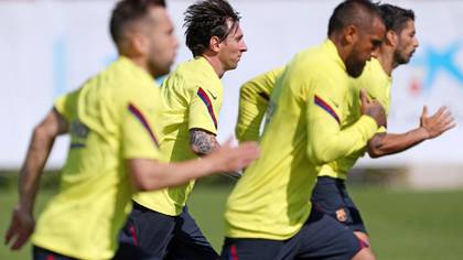 El fútbol español comenzaría en junio (AFP)
