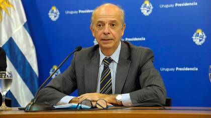 Ministro de Defensa, Javier Garcia uruguay