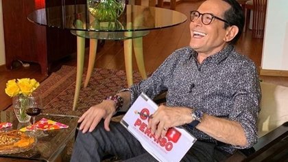 Juan José "Pepillo" Origel no reveló quién es el hombre de la foto (IG: juanjoseorigel)