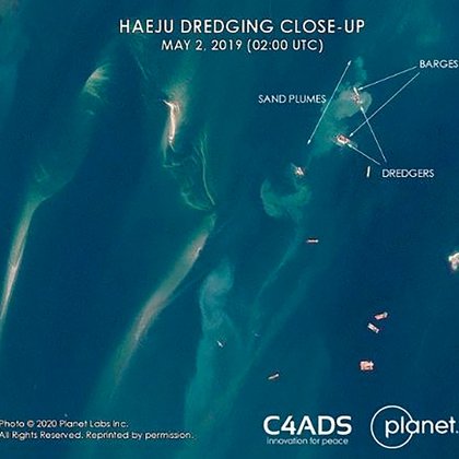 Las imágenes satelitales que muestran los barcos en la bahía de Haeju (C4ADS)