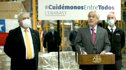 Sebastián Piñera con Jaime Mañalich, ahora ex ministro de Salud 