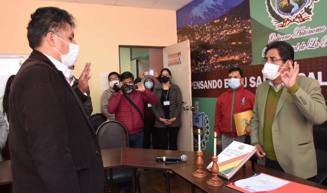 En plena subida de casos en La Paz, vuelve la pugna política por ...