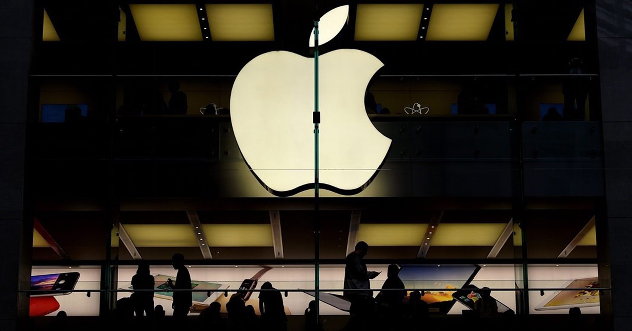La venta de iPhones se estanca en un trimestre con ingresos récord para ...